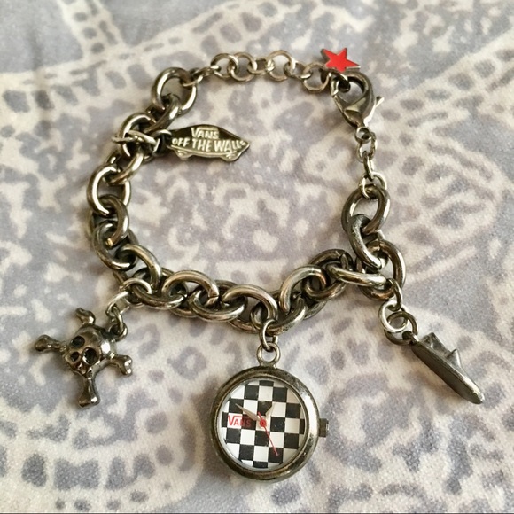 bracelet vans off the wall